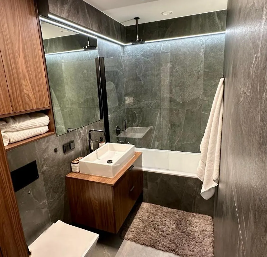 Sunny 2 Bedroom Apartment, Free Parking, High Speed Internet Gdansk 0*,